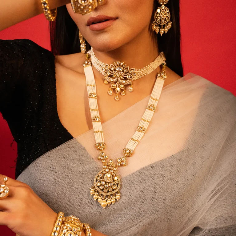 Graceful AD Stone Choker Set